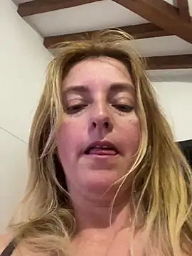 moniquerainx online show from April 20, 3:35 pm