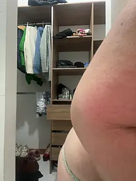 Snapshot of moniquerainx chatting on March 14, 12:21 am moniquerainx online show from March 14, 12:21 am