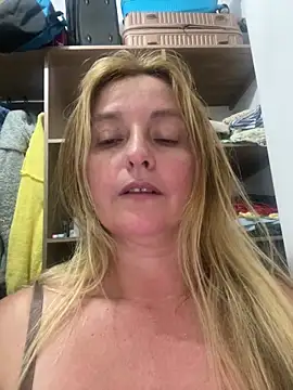 moniquerainx online show from March 28, 3:18 am