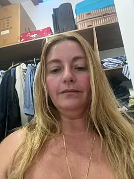 moniquerainx online show from June 19, 11:20 pm