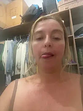 moniquerainx online show from February 28, 3:06 am