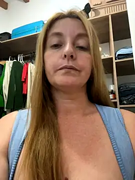 Snapshot of moniquerainx chatting on September 29, 10:26 pm moniquerainx online show from September 29, 10:26 pm