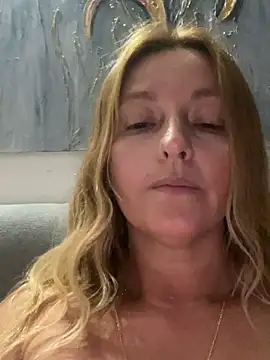 moniquerainx online show from July 16, 3:25 am