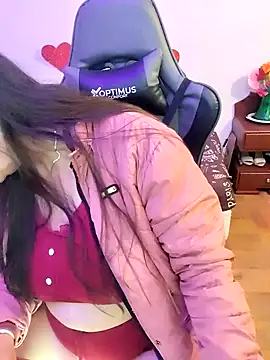 esmeralda milf online show from February 25, 8:19 pm