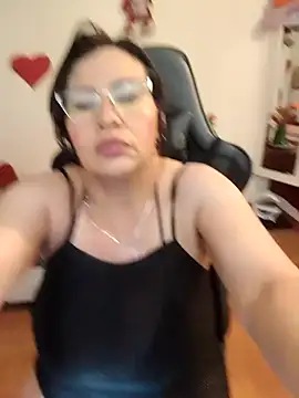 esmeralda milf online show from March 1, 1:55 pm