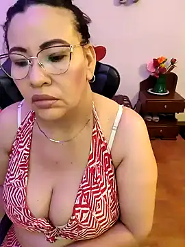 esmeralda milf online show from February 28, 2:39 pm