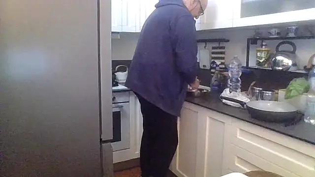 ANONIMO7735 online show from October 24, 9:52 am