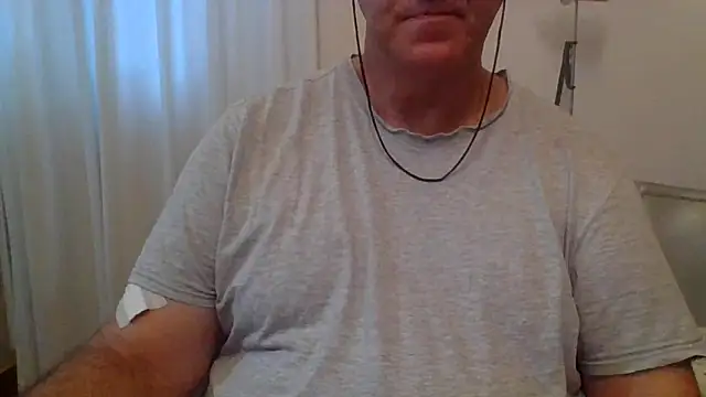 ANONIMO7735 online show from September 30, 5:02 am
