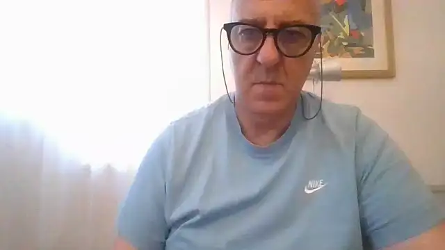 Snapshot of ANONIMO7735 chatting on July 11, 9:53 am ANONIMO7735 online show from July 11, 9:53 am