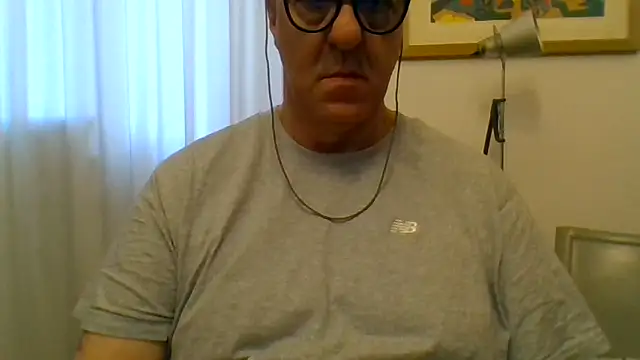 Snapshot of ANONIMO7735 chatting on May 24, 4:34 am ANONIMO7735 online show from May 24, 4:34 am