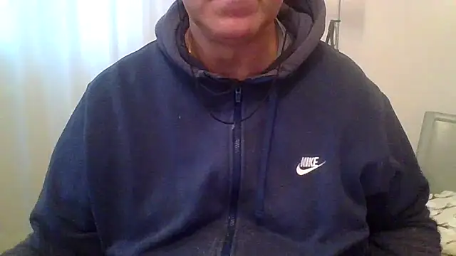 ANONIMO7735 online show from November 26, 6:35 am