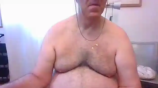 Snapshot of ANONIMO7735 chatting on July 1, 5:19 am ANONIMO7735 online show from July 1, 5:19 am