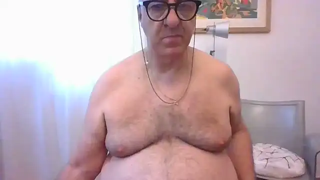 Snapshot of ANONIMO7735 chatting on July 2, 4:40 am ANONIMO7735 online show from July 2, 4:40 am