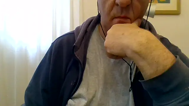 Snapshot of ANONIMO7735 chatting on May 11, 5:09 am ANONIMO7735 online show from May 11, 5:09 am