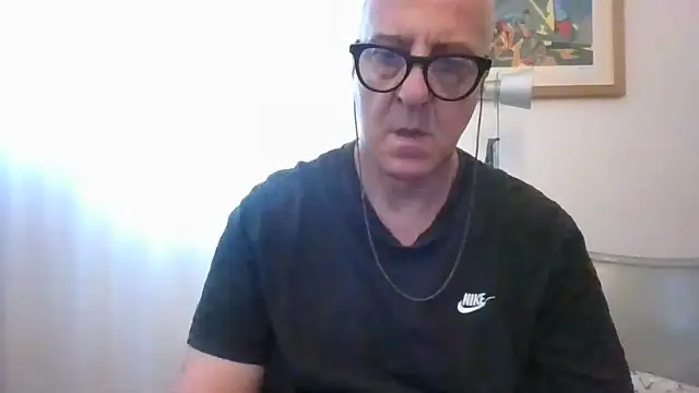 Snapshot of ANONIMO7735 chatting on June 23, 9:40 am ANONIMO7735 online show from June 23, 9:40 am