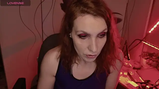 JohansonKatie online show from March 18, 11:48 pm