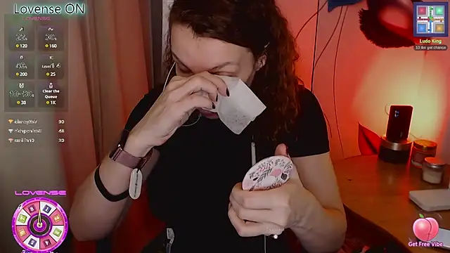 JohansonKatie online show from February 25, 11:21 am