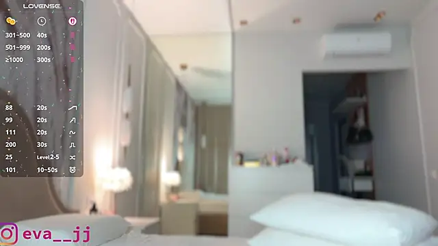 Eva JJ online show from November 12, 3:32 am