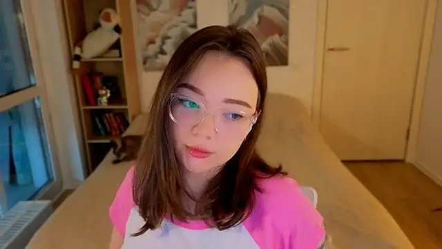 MilenaSaint online show from May 21, 3:59 am