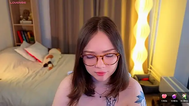 MilenaSaint online show from March 11, 4:28 am