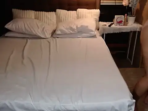 xheavenlytrans online show from December 4, 12:59 pm