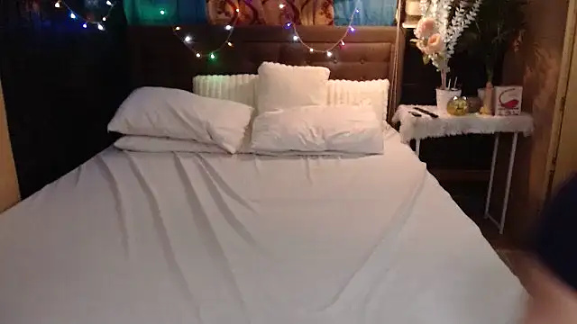 Snapshot of xheavenlytrans chatting on November 19, 1:22 pm xheavenlytrans online show from November 19, 1:22 pm