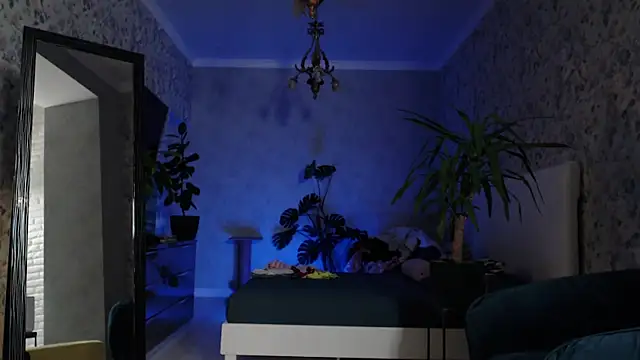 ClaraBendover online show from November 6, 7:40 pm