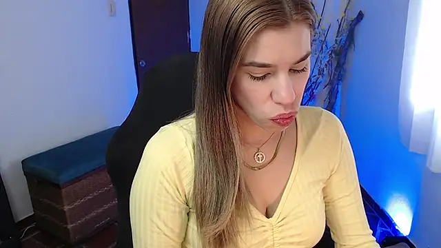 ms sofia x online show from April 15, 4:22 pm