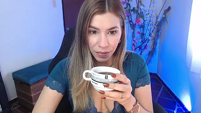 ms sofia x online show from March 5, 4:25 pm