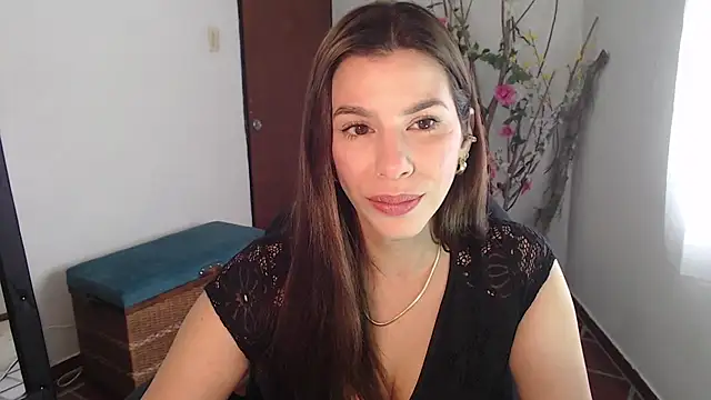 Snapshot of ms_sofia_x chatting on July 4, 3:49 pm ms sofia x online show from July 4, 3:49 pm