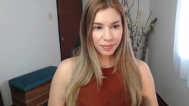 ms sofia x online show from April 3, 3:18 pm