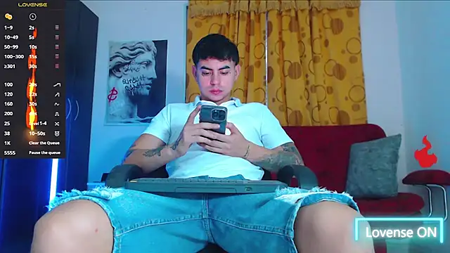 Snapshot of Lobito_xxxl chatting on September 19, 9:19 pm Lobito xxxl online show from September 19, 9:19 pm