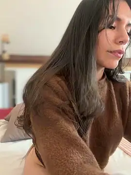 LalieFR online show from March 27, 12:28 pm