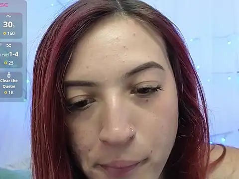 Snapshot of ninaa_fox chatting on April 21, 4:57 pm ninaa fox online show from April 21, 4:57 pm