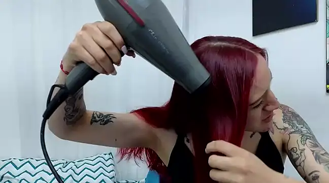 ninaa fox online show from March 8, 3:13 pm