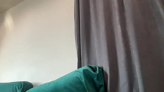 Iris cherry online show from March 12, 6:50 am