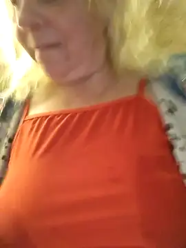 Snapshot of Janahotty chatting on July 10, 10:43 pm Janahotty online show from July 10, 10:43 pm