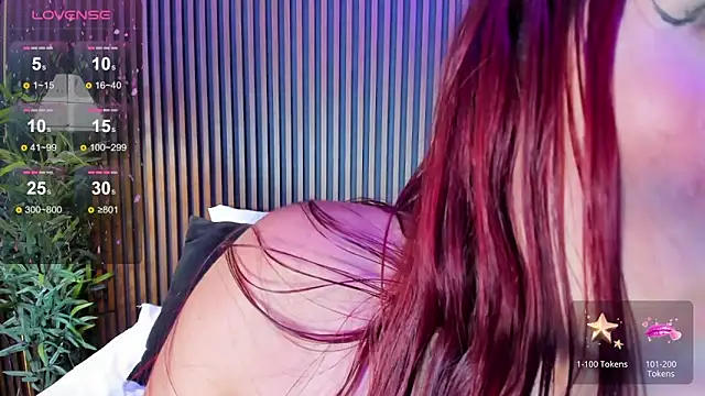 Snapshot of naughty_flower18 chatting on March 17, 10:51 pm naughty flower18 online show from March 17, 10:51 pm