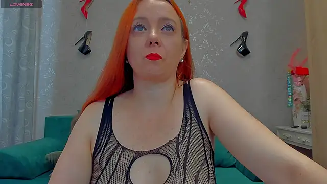 Snapshot of emilianna666 chatting on September 11, 8:36 am emilianna666 online show from September 11, 8:36 am