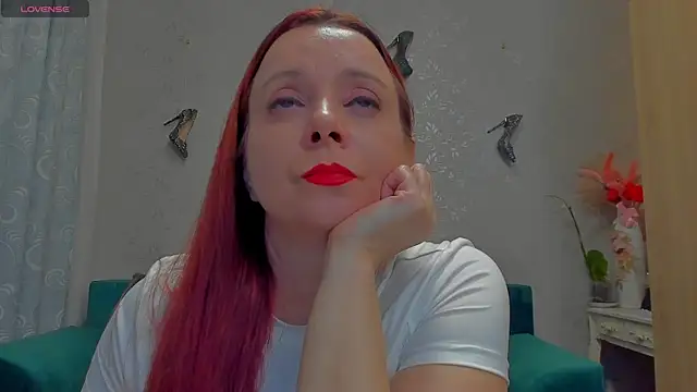 emilianna666 online show from November 29, 1:44 pm