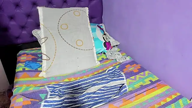 Margoth clain online show from March 6, 1:11 am