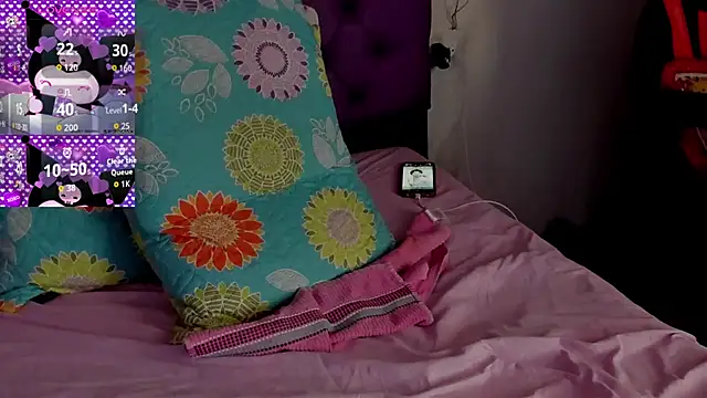 Snapshot of Margoth_clain chatting on July 13, 12:59 pm Margoth clain online show from July 13, 12:59 pm