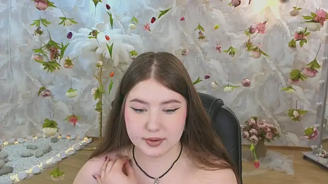 NicoleFoxery online show from June 19, 6:47 pm