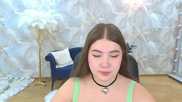 Snapshot of NicoleFoxery chatting on October 7, 3:18 am NicoleFoxery online show from October 7, 3:18 am