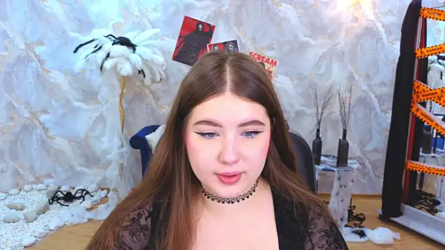 NicoleFoxery online show from October 26, 6:30 pm