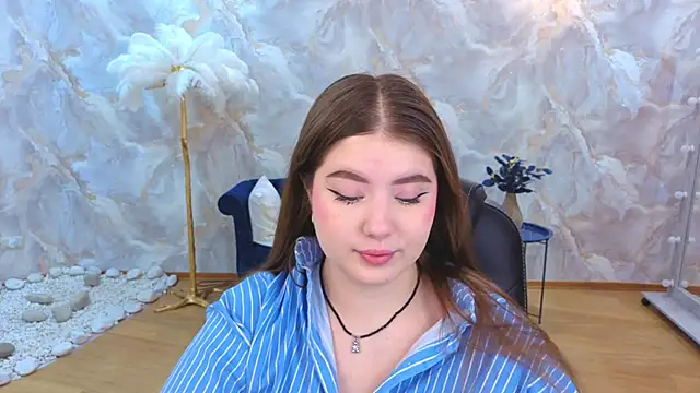 NicoleFoxery online show from December 5, 6:17 pm