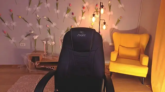 NicoleFoxery online show from March 10, 3:43 am