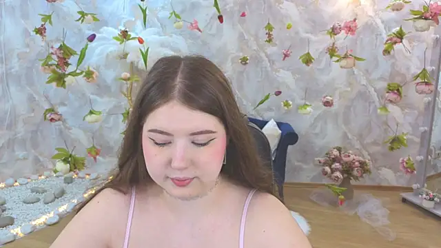NicoleFoxery online show from June 14, 6:20 pm