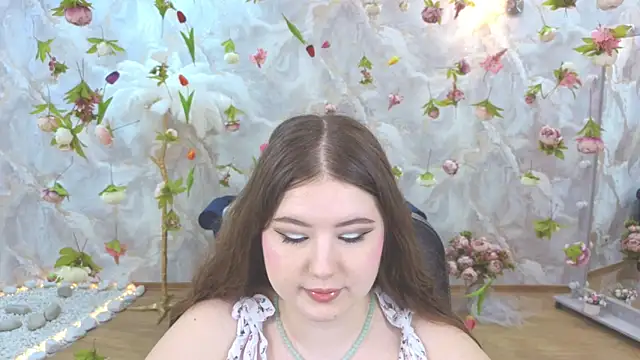 NicoleFoxery online show from May 13, 3:24 am