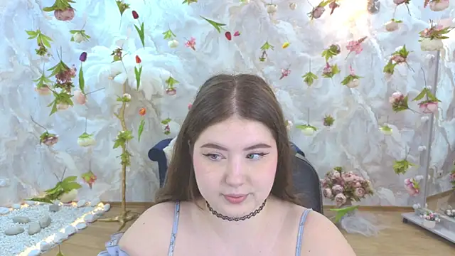 NicoleFoxery online show from May 17, 6:19 pm